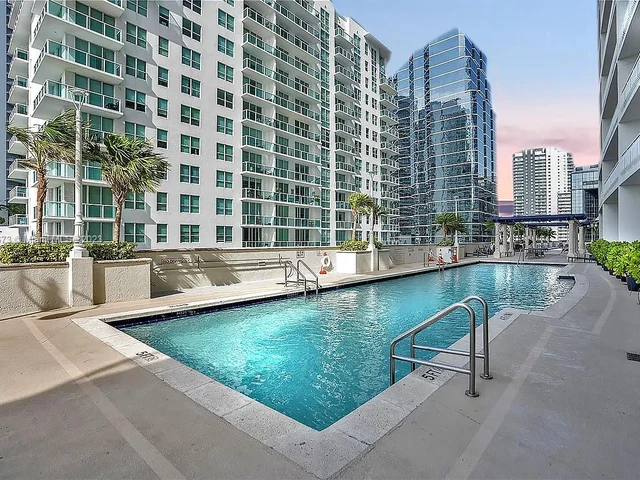 1200 Brickell Bay Dr # 3814, Miami FL 33131