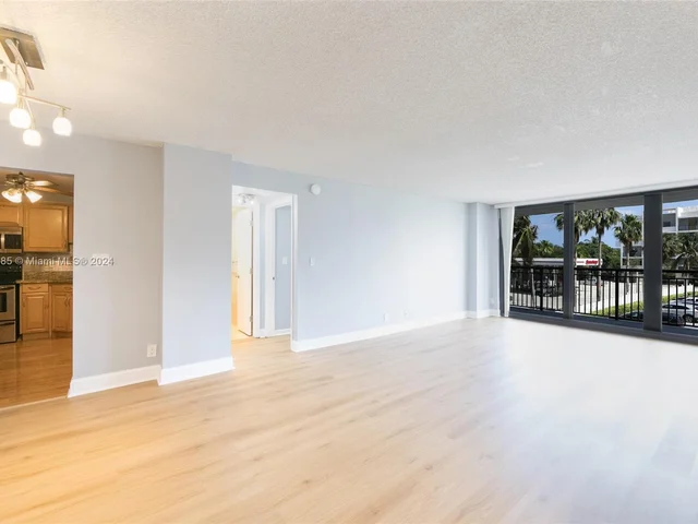 3031 N Ocean Blvd # 305, Fort Lauderdale FL 33308