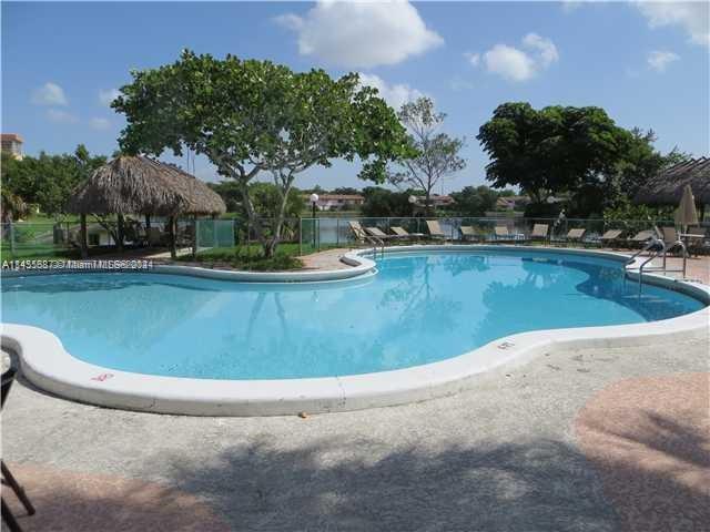 661 NE 195th St # 215, Miami FL 33179