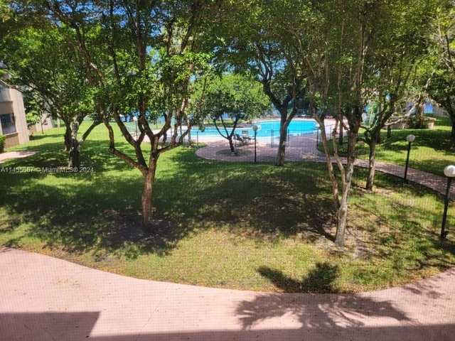 661 NE 195th St # 215, Miami FL 33179