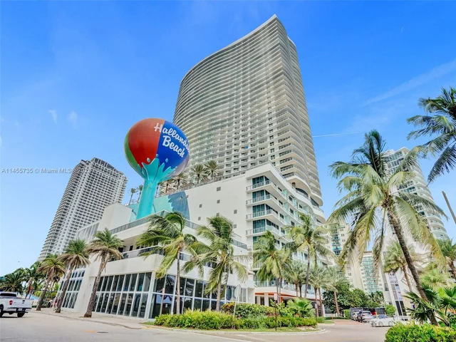 4111 S Ocean Dr, Hollywood FL 33019