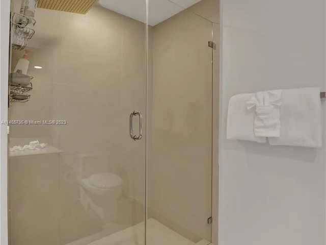 4111 S Ocean Dr, Hollywood FL 33019