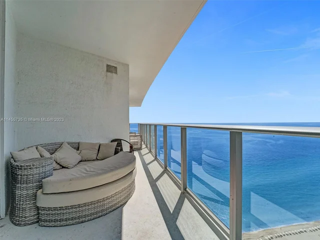 4111 S Ocean Dr, Hollywood FL 33019