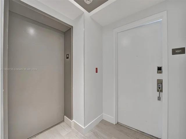 4111 S Ocean Dr, Hollywood FL 33019