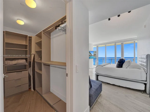 4111 S Ocean Dr, Hollywood FL 33019