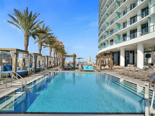 4111 S Ocean Dr, Hollywood FL 33019