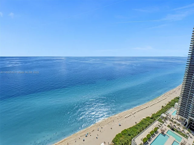 4111 S Ocean Dr, Hollywood FL 33019