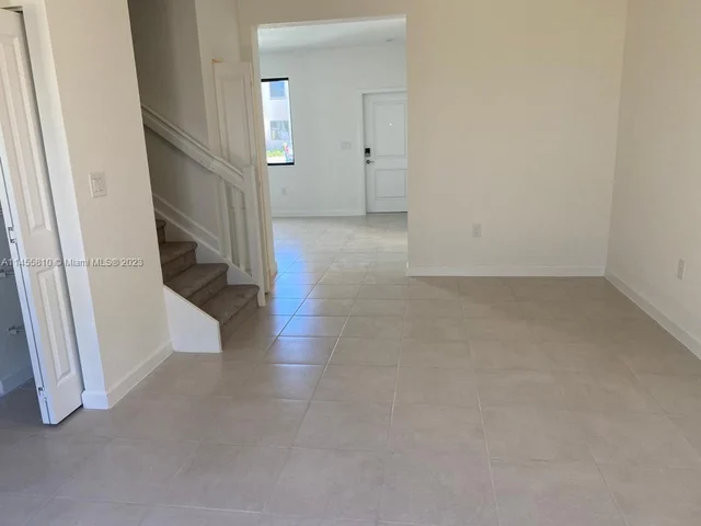 21416 NE 3rd Path # 21416, Miami FL 33179