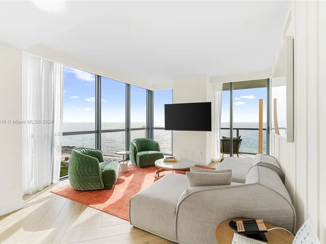 2201 Collins Ave # 1429, Miami Beach FL 33139