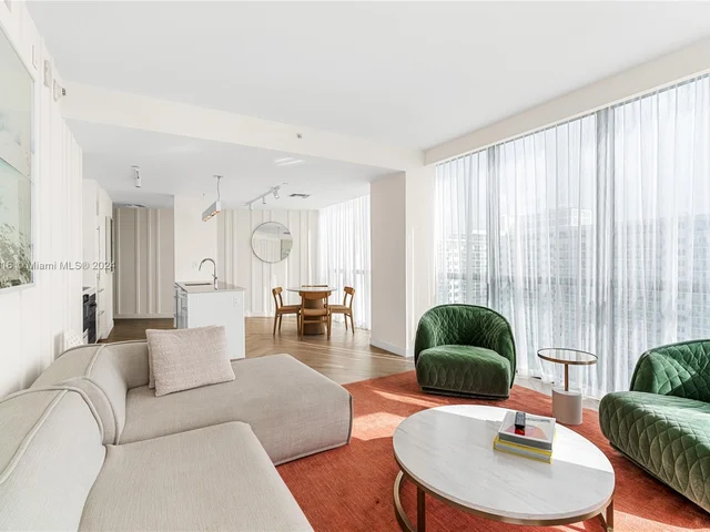 2201 Collins Ave # 1429, Miami Beach FL 33139