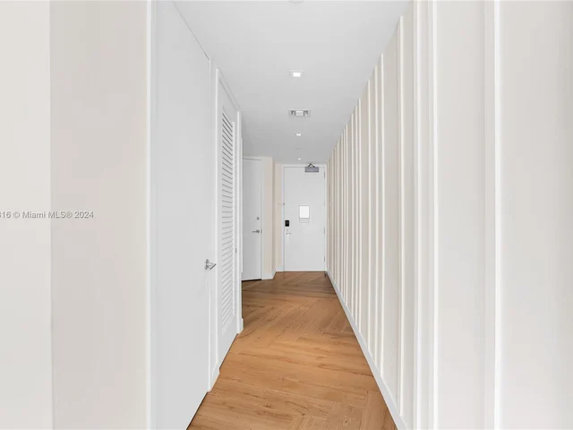 2201 Collins Ave # 1429, Miami Beach FL 33139