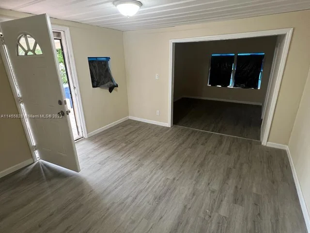 2350 NW 104th Ter, Miami FL 33147