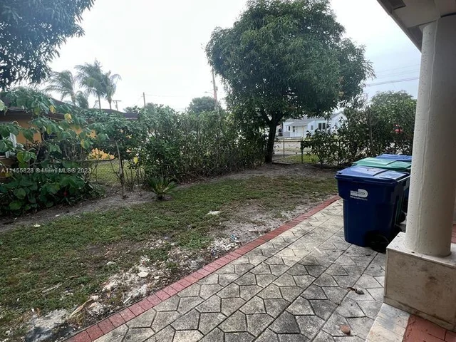 2350 NW 104th Ter, Miami FL 33147