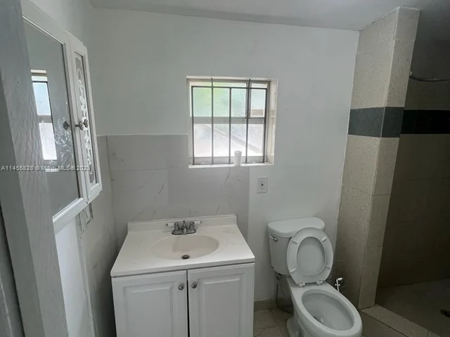 2350 NW 104th Ter, Miami FL 33147