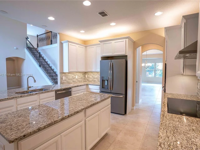 6981 Phillips Reserve Ct, Orlando FL 32819