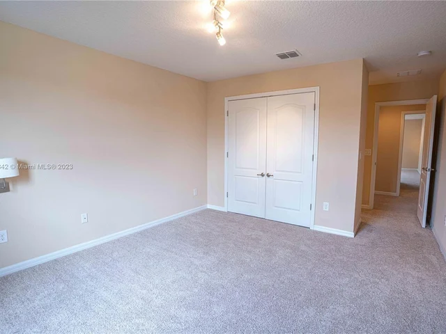 6981 Phillips Reserve Ct, Orlando FL 32819