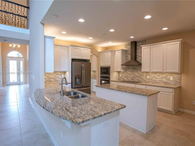 6981 Phillips Reserve Ct, Orlando FL 32819