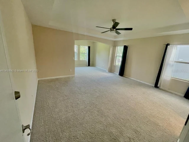 6981 Phillips Reserve Ct, Orlando FL 32819