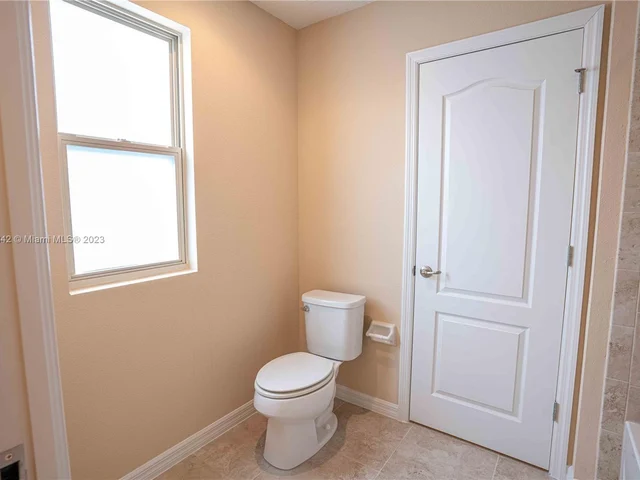 6981 Phillips Reserve Ct, Orlando FL 32819