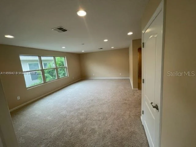 6981 Phillips Reserve Ct, Orlando FL 32819