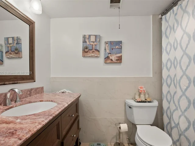 6921 Cypress Rd # A20, Plantation FL 33317