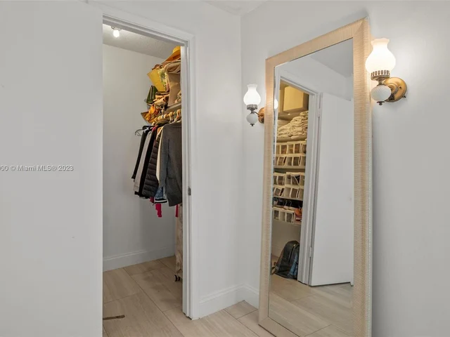 6921 Cypress Rd # A20, Plantation FL 33317