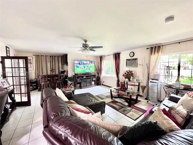 16035 SW 107th Ct, Miami FL 33157