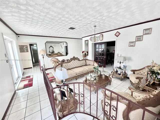 16035 SW 107th Ct, Miami FL 33157