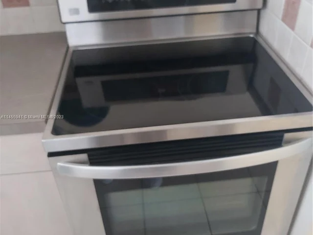 1407 NE 56th St # 404, Fort Lauderdale FL 33334