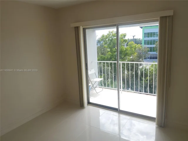 1407 NE 56th St # 404, Fort Lauderdale FL 33334