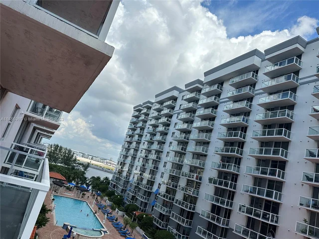 5085 NW 7th St # 816, Miami FL 33126