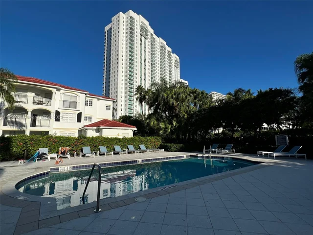 3165 NE 184th St # 6304, Aventura FL 33160