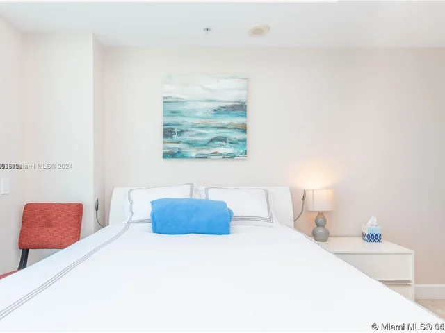 3801 Collins Ave # 1102, Miami Beach FL 33140