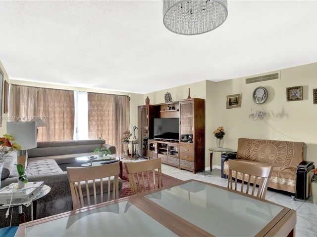 1770 NE 191 ST # 1, North Miami Beach FL 33179