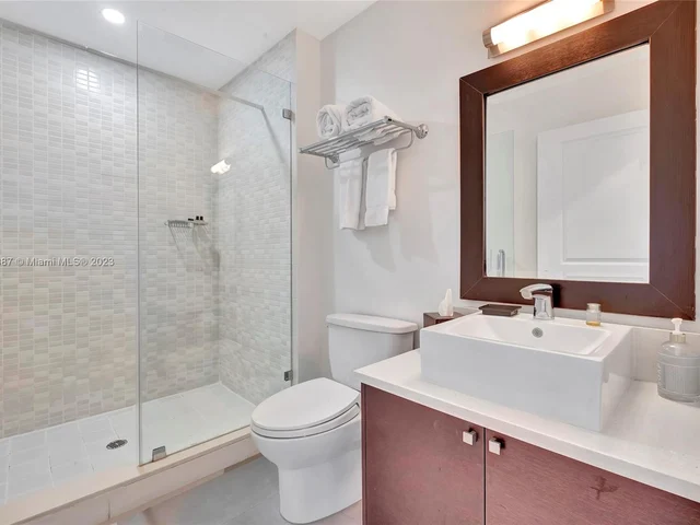 5300 NW 87th Ave # 1213, Doral FL 33178