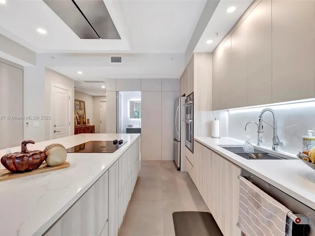 5300 NW 87th Ave # 1213, Doral FL 33178