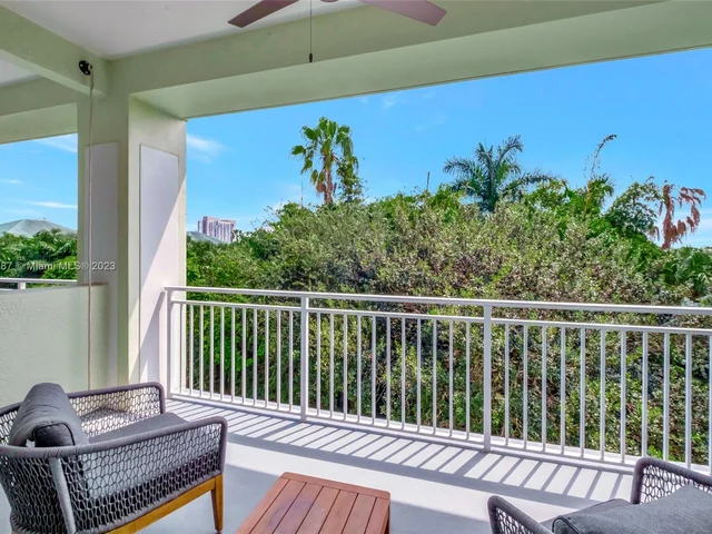 5300 NW 87th Ave # 1213, Doral FL 33178