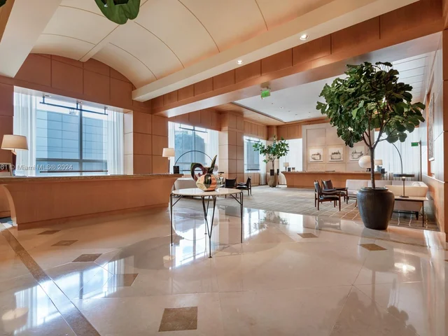 1425 Brickell Ave, Miami FL 33131