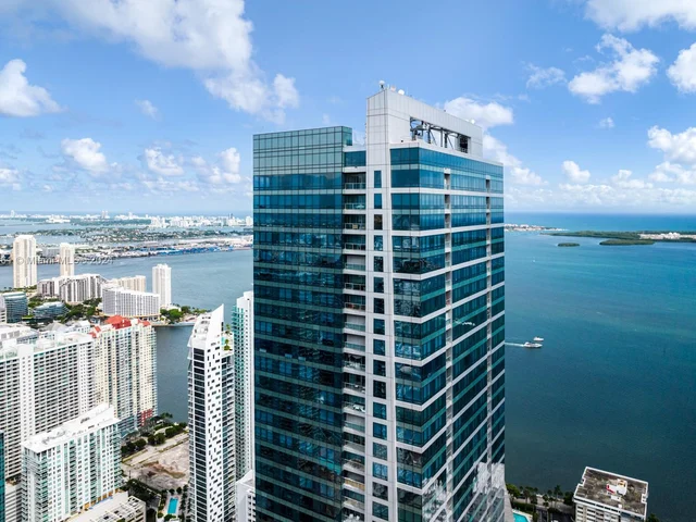 1425 Brickell Ave, Miami FL 33131