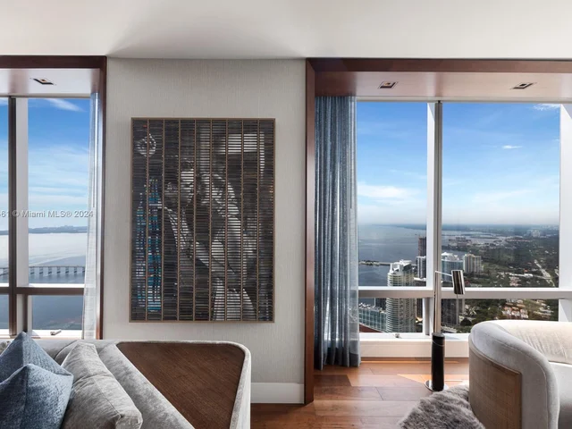 1425 Brickell Ave, Miami FL 33131