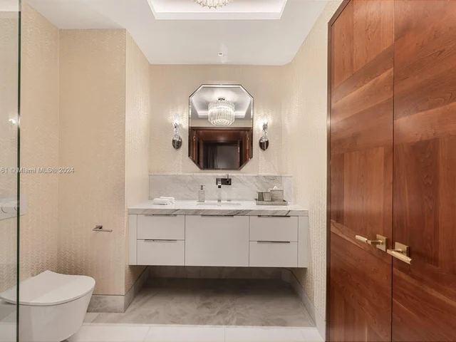 1425 Brickell Ave, Miami FL 33131