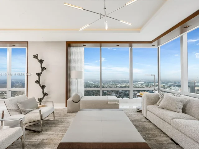 1425 Brickell Ave, Miami FL 33131