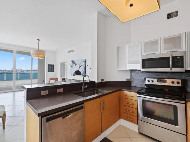 725 NE 22nd St # 7F, Miami FL 33137