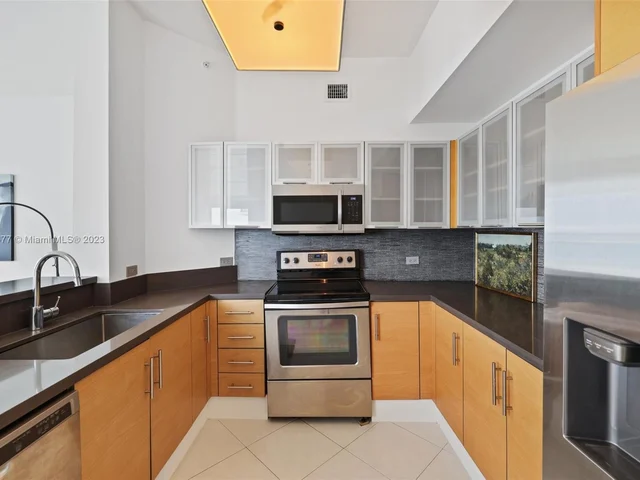 725 NE 22nd St # 7F, Miami FL 33137