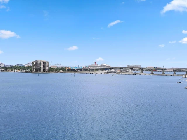 725 NE 22nd St # 7F, Miami FL 33137