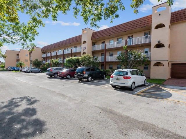 2741 N Pine Island Rd # 103, Sunrise FL 33322