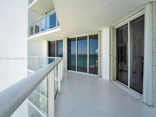 16485 Collins Ave # 1435, Sunny Isles Beach FL 33160