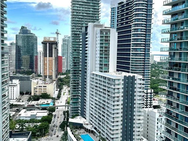 1000 Brickell Plz # 3101, Miami FL 33131