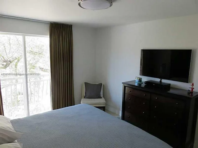 3101 SW 27th Ave # 301, Miami FL 33133