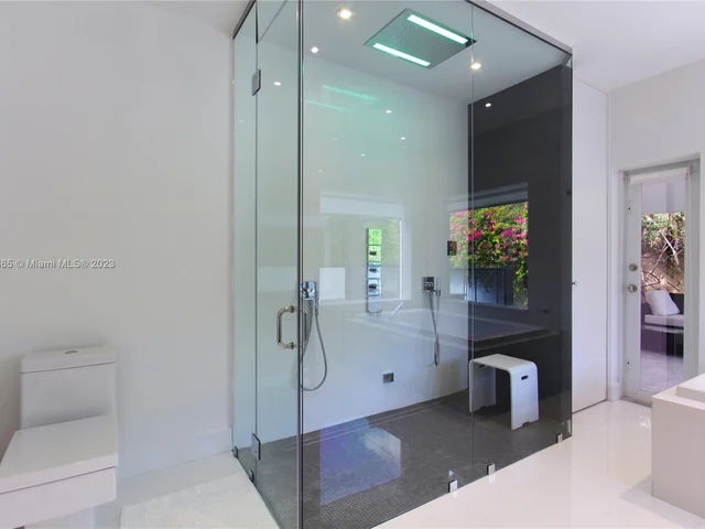 145 S Hibiscus Dr, Miami Beach FL 33139